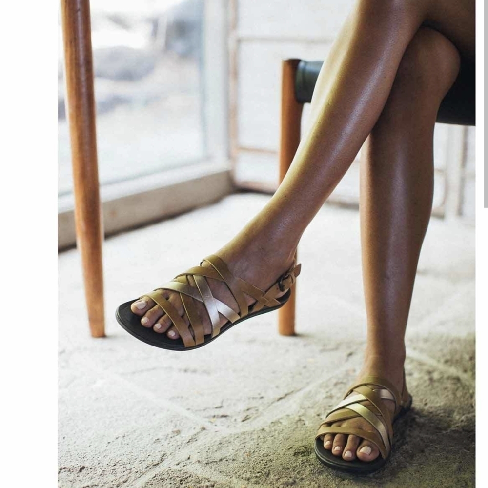Olukai sz. 6/36 Awe Awe Strappy Leather Sandal Metallic Leather Flats Shoes